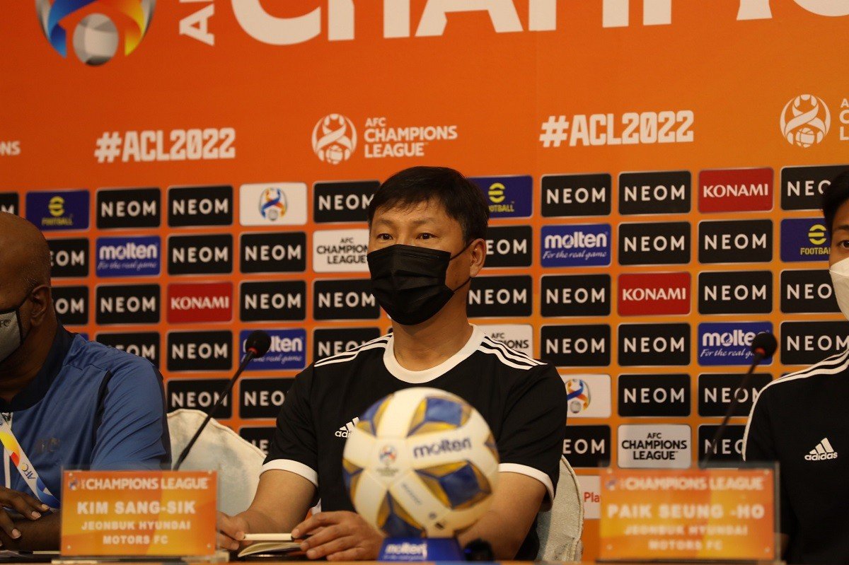 hlv-han-quoc-bang-tat-ca-chan-thanh-toi-mong-hagl-de-van-toan-ra-di hlv-han-quoc-bang-tat-ca-chan-thanh-toi-mong-hagl-de-van-toan-ra-di
